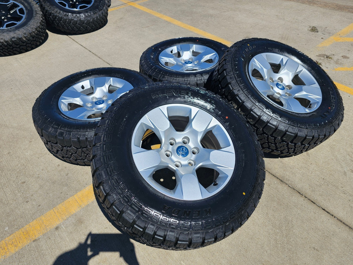 18" Dodge Ram 1500 OEM Rebel 2669 wheels rims NEW 33" A/T2