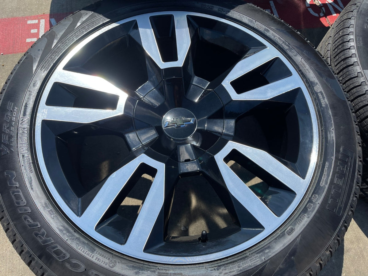 22" Chevy Silverado Tahoe Suburban RST OEM 5620 wheels rims PIRELLI SET