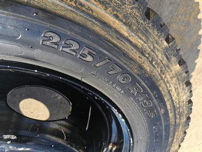 19.5" Ford F-450 F-550 Dually rim RAM 4500 OEM 10x225 spare MICHELIN