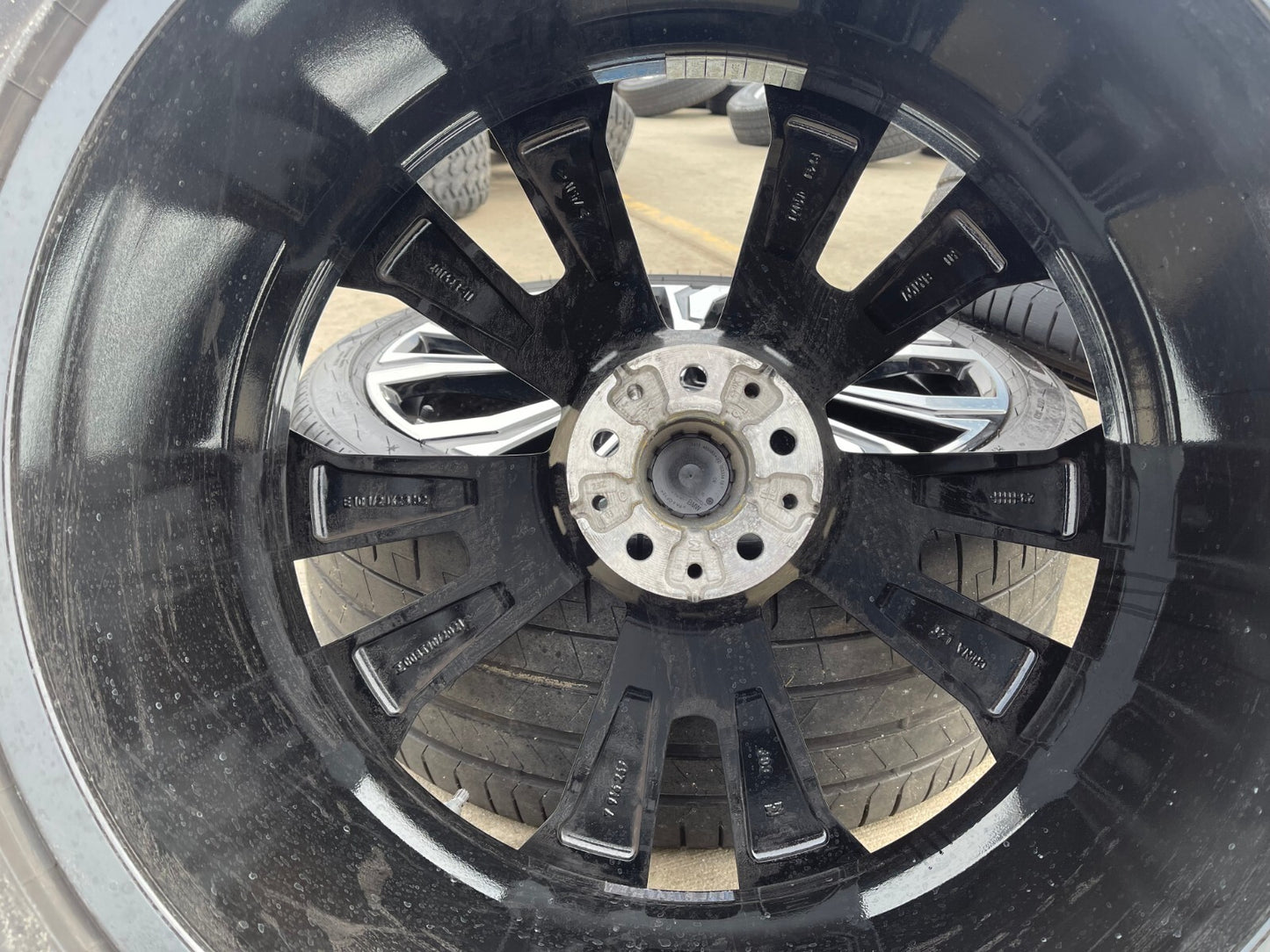 23" BMW X7M X5 X6 X7 OEM Series wheels rims 86675 tires 2022 2023 2024 2025 2026