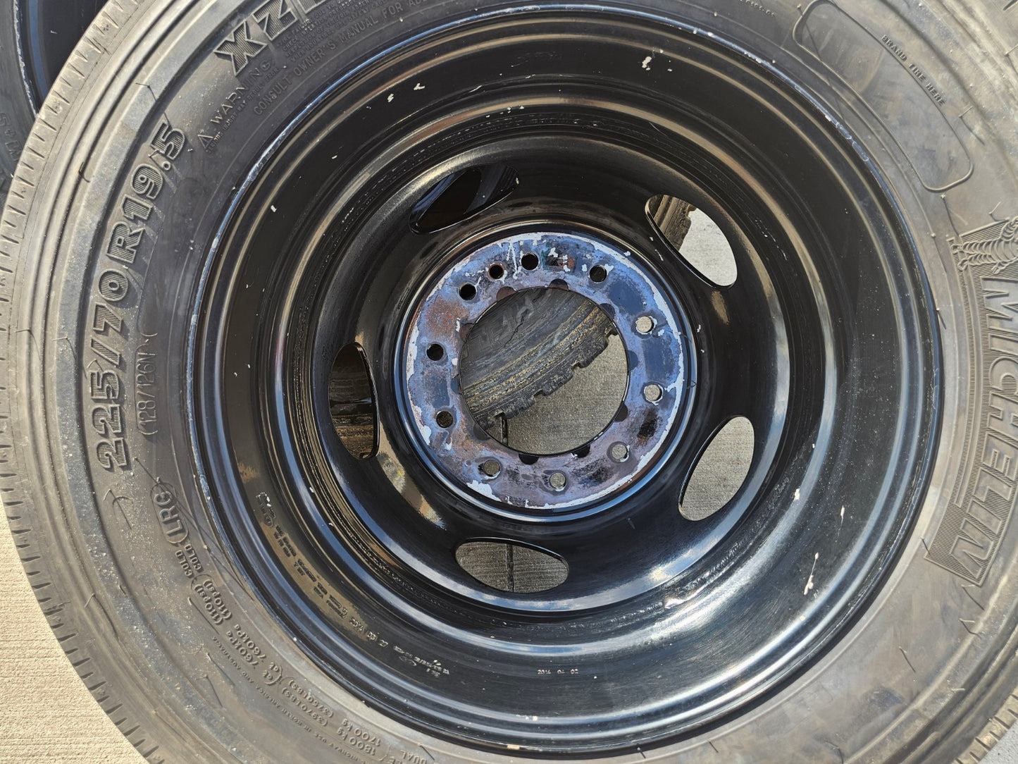 19.5" Ford F-450 F-550 Dually rim RAM 4500 OEM 10x225 spare MICHELIN