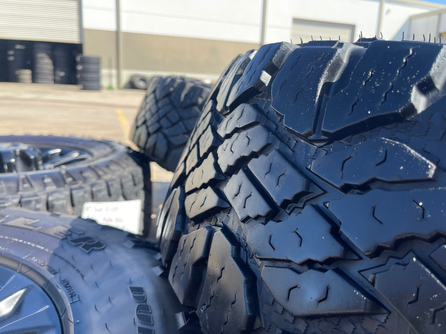 18" Ford F-250 F-350 Tremor OEM 10097 rims wheels DURATRAC tires