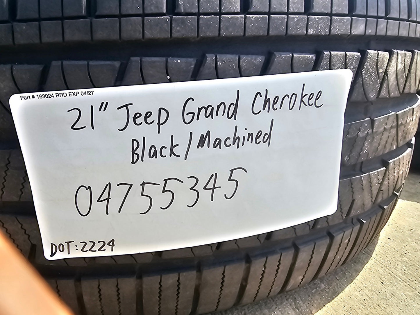 21" Jeep Grand Cherokee L OEM wheels rims 9291 Durango tires CONTINENTAL