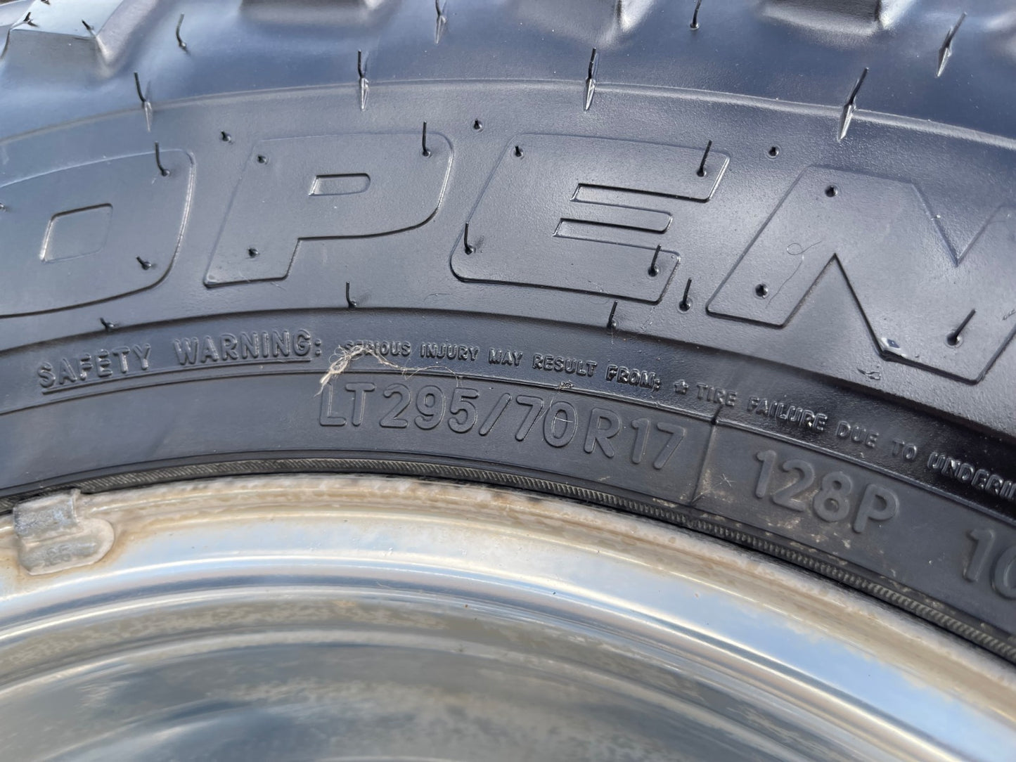 17" Ford F-350 Dually OEM 3618 3619 rims wheels SET tires TOYO M/T 33"