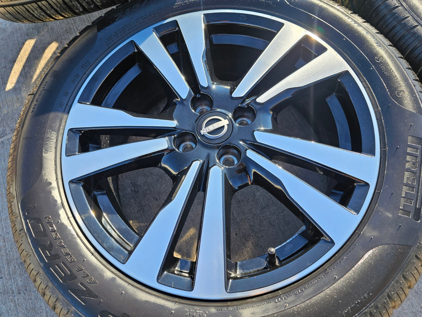 17" Nissan Kicks OEM 62792 wheels rims tires NEW