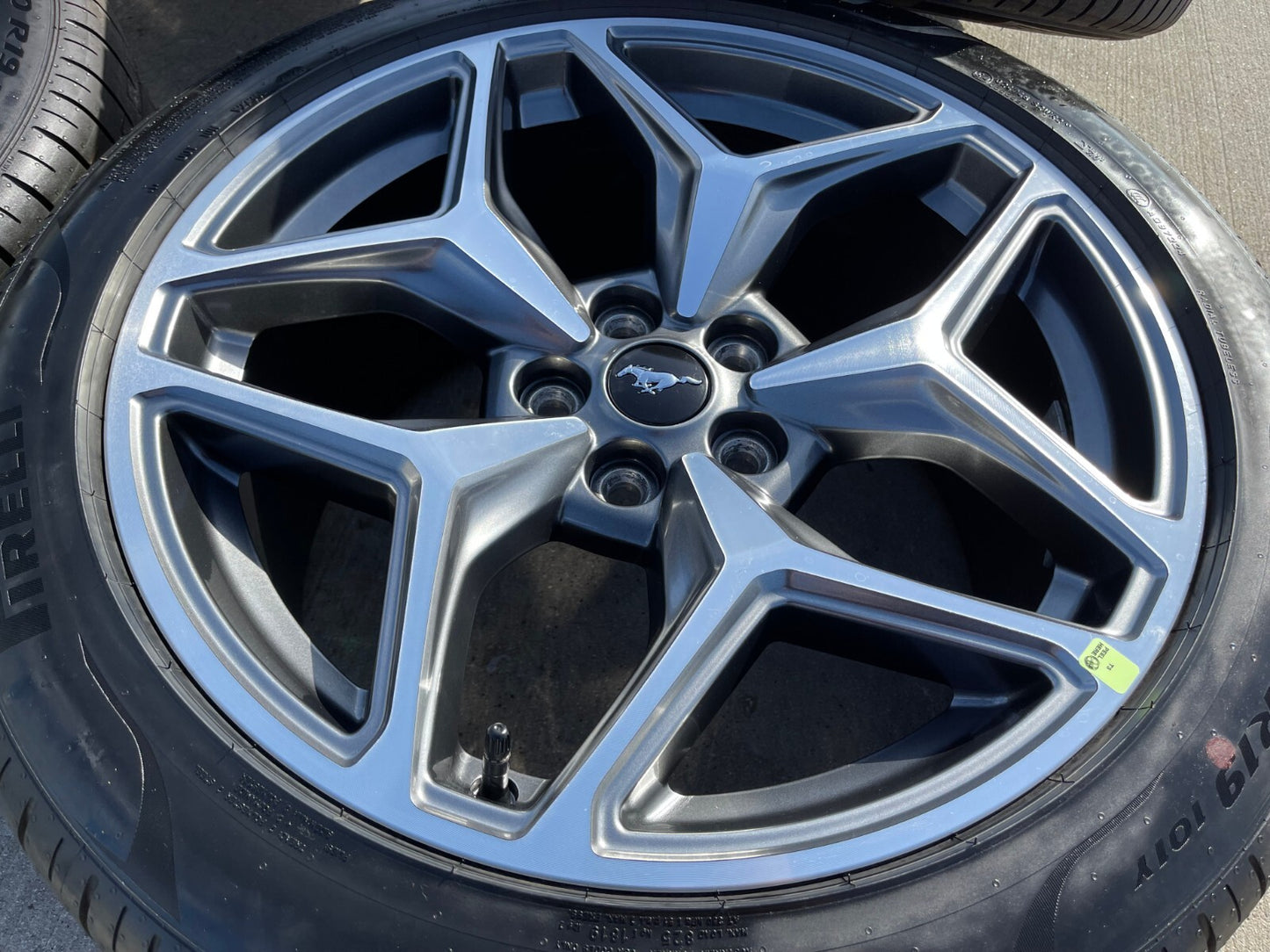 19" Ford Mustang GT Performance Track Pack OEM wheels rims TPMS 2025 2026 NEW