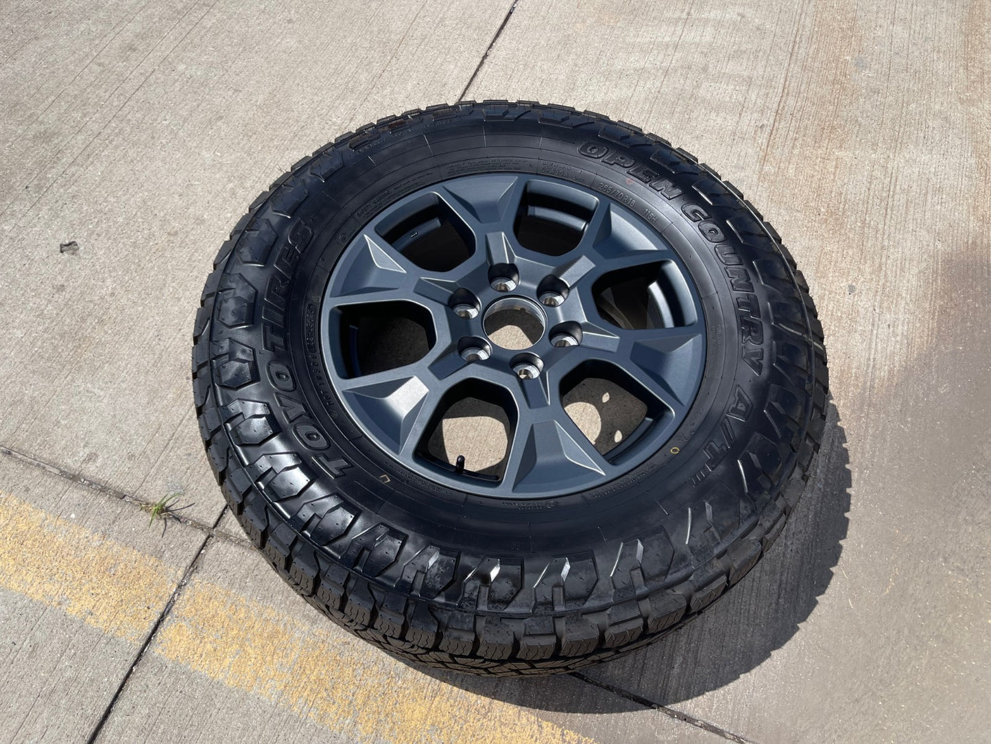 18" Lexus GX550 OEM 10544 wheel rim Toyota Land Cruiser Tundra Sequoia NEW