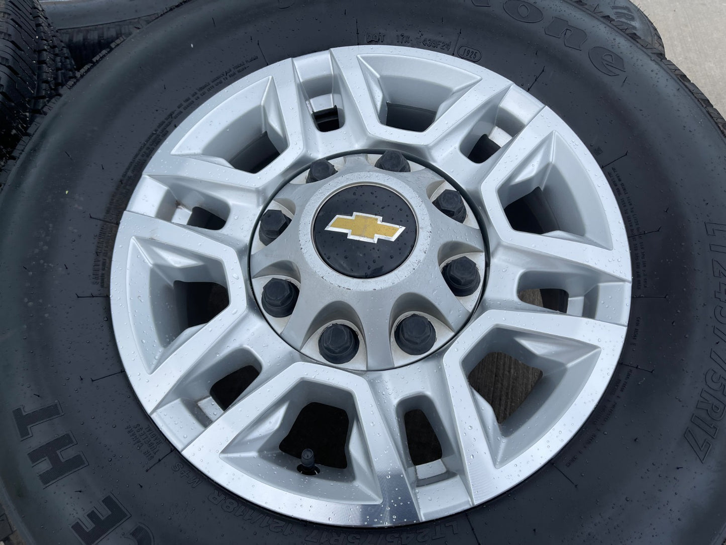 17" Chevy Silverado GMC Sierra 2500 OEM 5948 wheels rims 2025 2026 FIRESTONE NEW