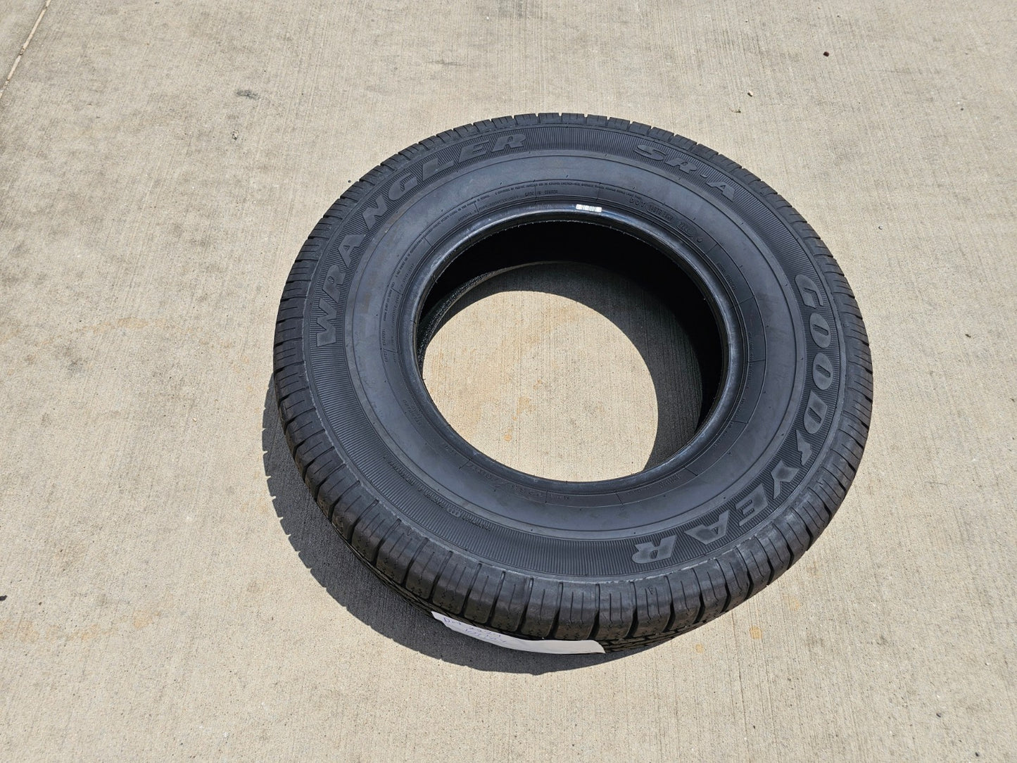 (1) 265/70/17 Goodyear Wrangler SR-A tire P265/70R17 113R M+S NEW