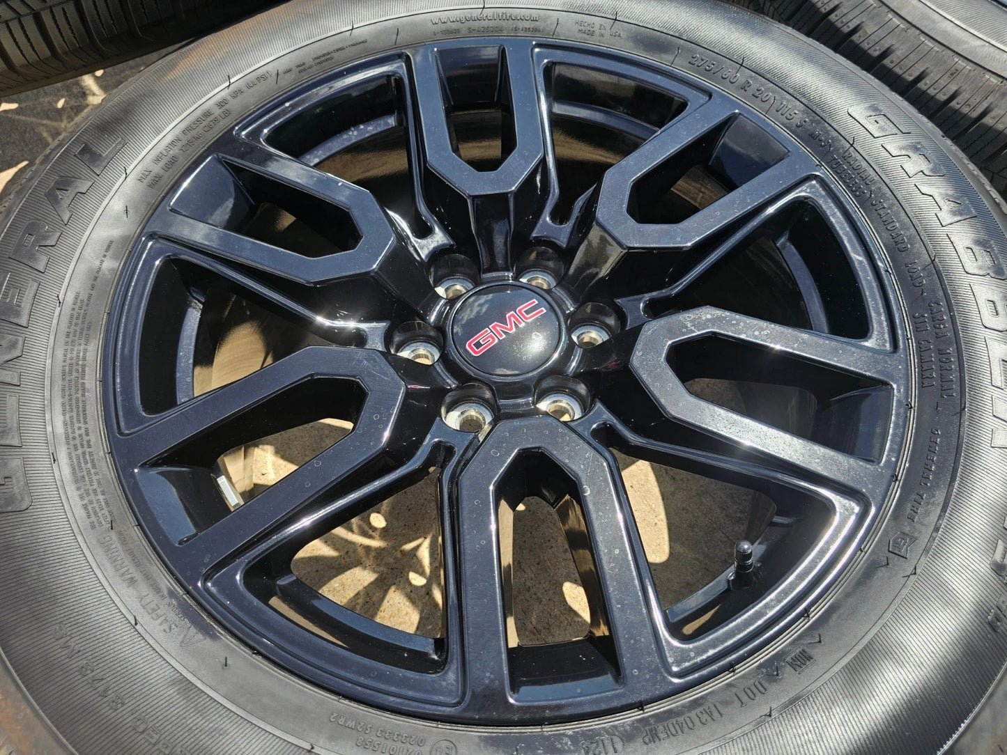 20" GMC Sierra Yukon Chevy OEM black 5914 5918 wheels rims 2023 2024 2025 2026