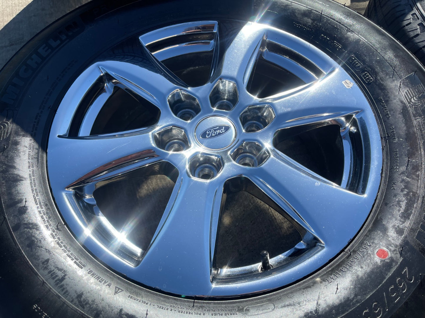 18" Ford F-150 Lariat OEM rims wheel 10168 tires Expedition MICHELIN NEW