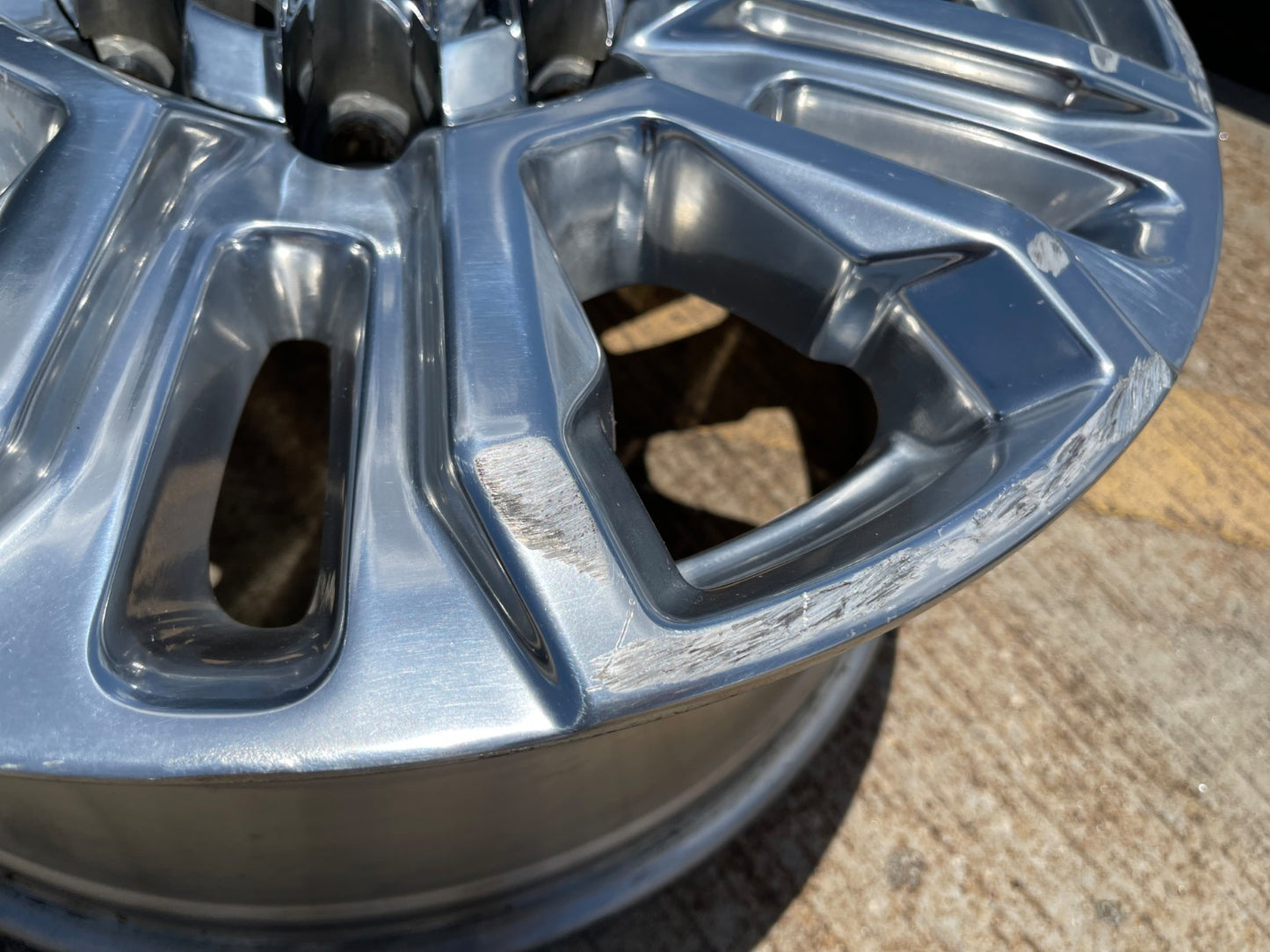 20" GMC Sierra Denali 2500 3500 OEM 5957 spare wheel rim
