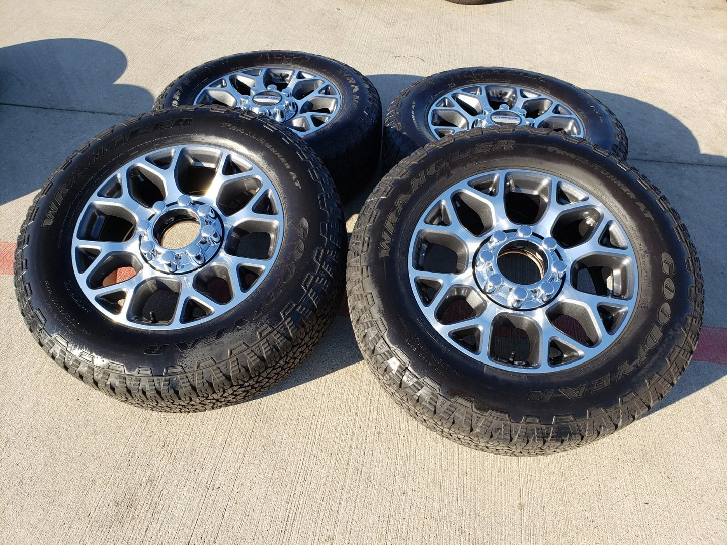 20" Ford F-250 F-350 OEM Lariat wheels rims 10292 tires