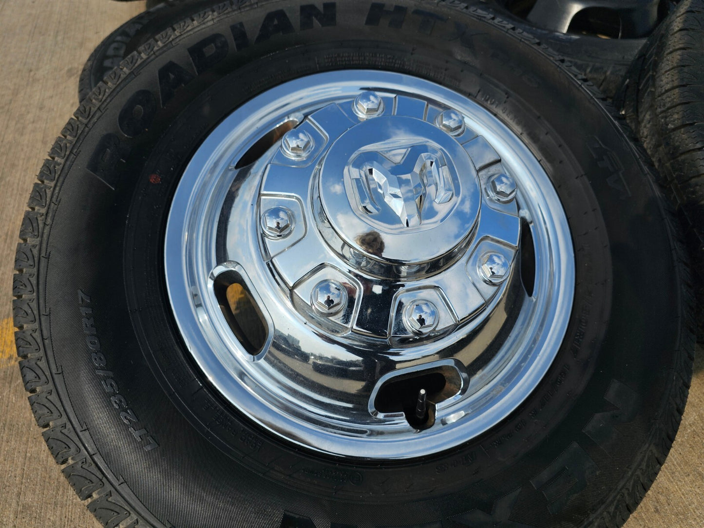 17" Dodge Ram 3500 Dually Laramie 8x200 wheels rims 2703 2704 OEM 2024 2025 NEW