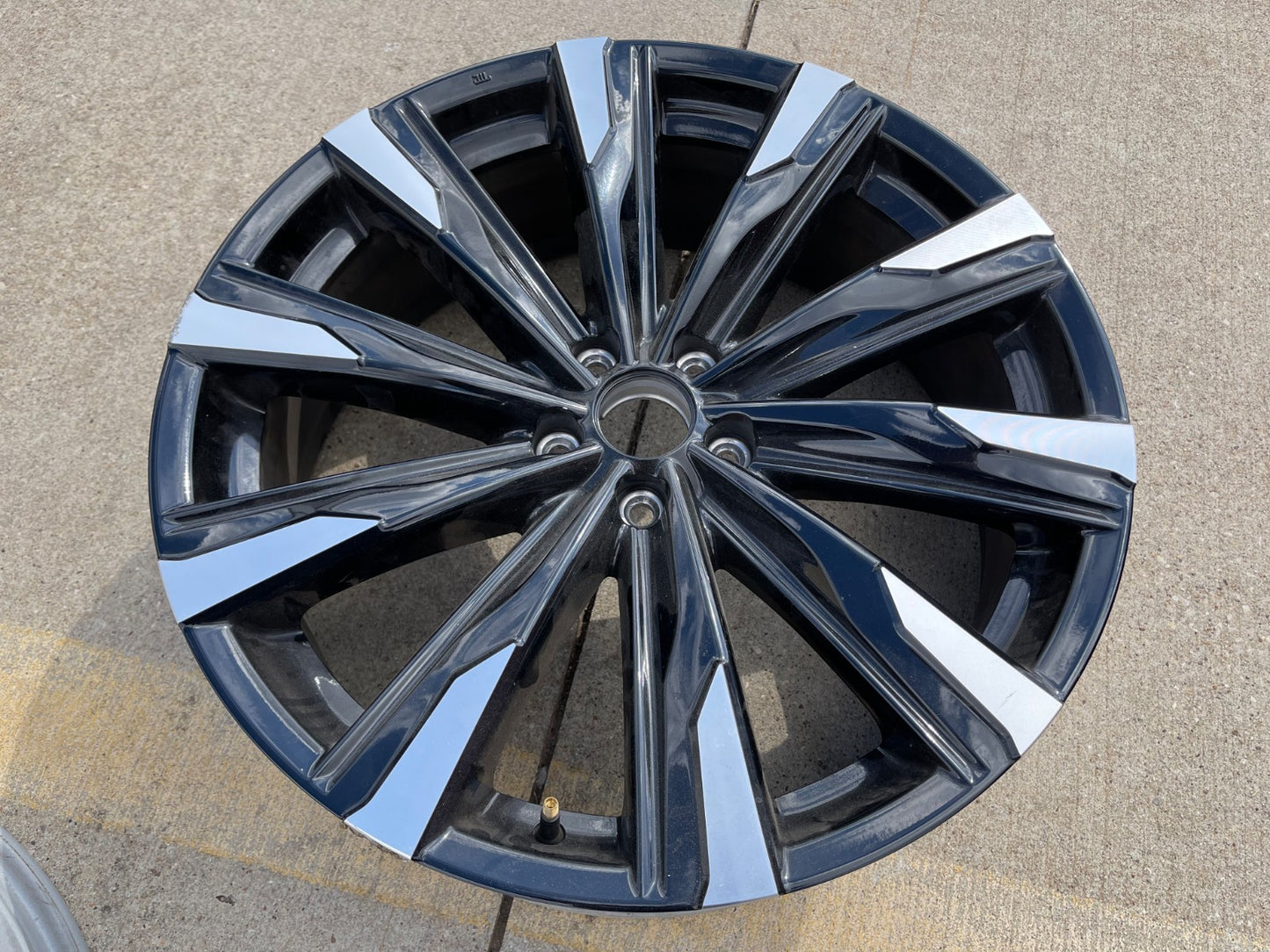 21" Toyota Crown Signia OEM 75332 wheel rim Camry Lexus 2023 2024 2025 2026