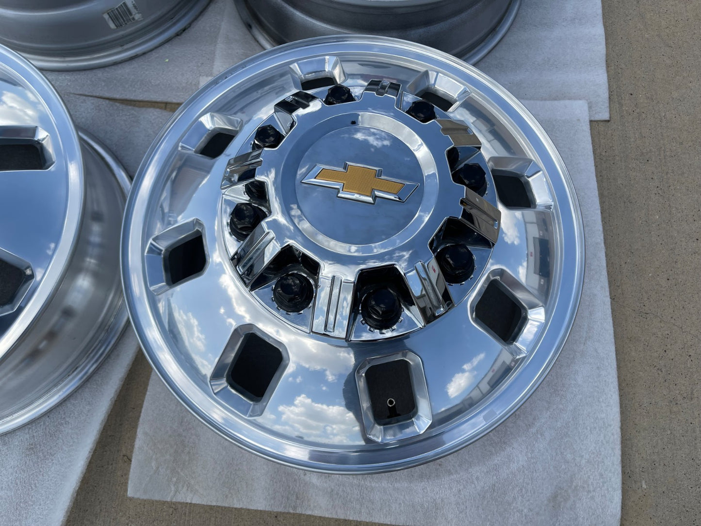 18" Chevy Silverado GMC Sierra 3500 Dually rims wheels OEM 14127 14129 SET 2026