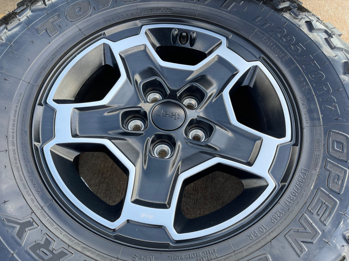 17" Jeep Wrangler RUBICON OEM wheel rim 9259 black single