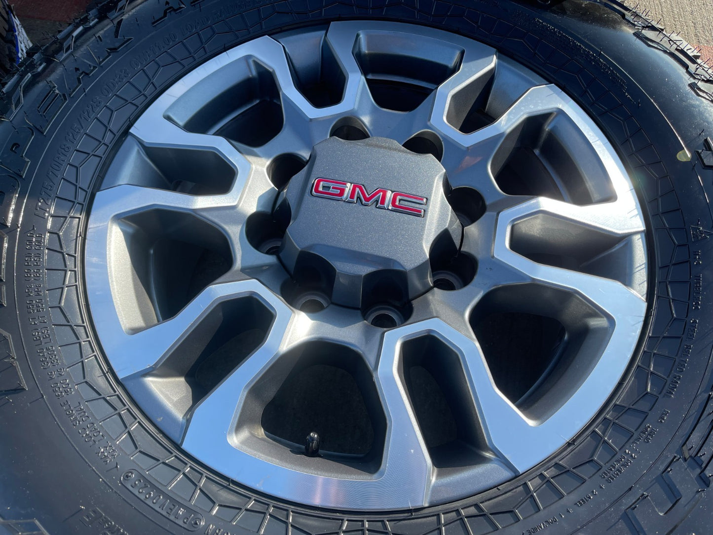 18" GMC Sierra AT4X Chevy Silverado 2500 3500 OEM 5949 wheels rims FALKEN NEW