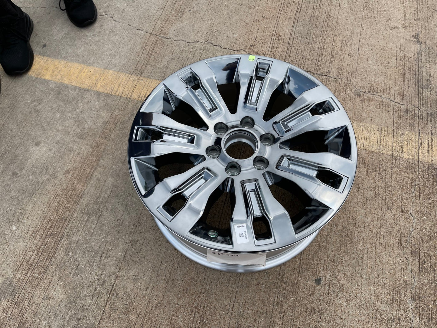 20" Nissan Titan Armada Infiniti QX80 OEM wheel rim 62704 spare CHROME