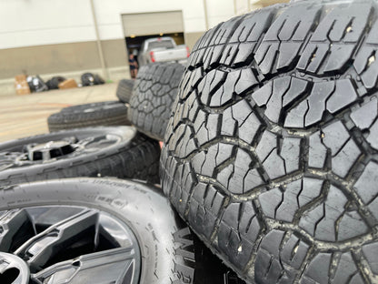 20" GMC Sierra DENALI 2500 3500 OEM 14137 5963 wheels rims Silverado tires A/T