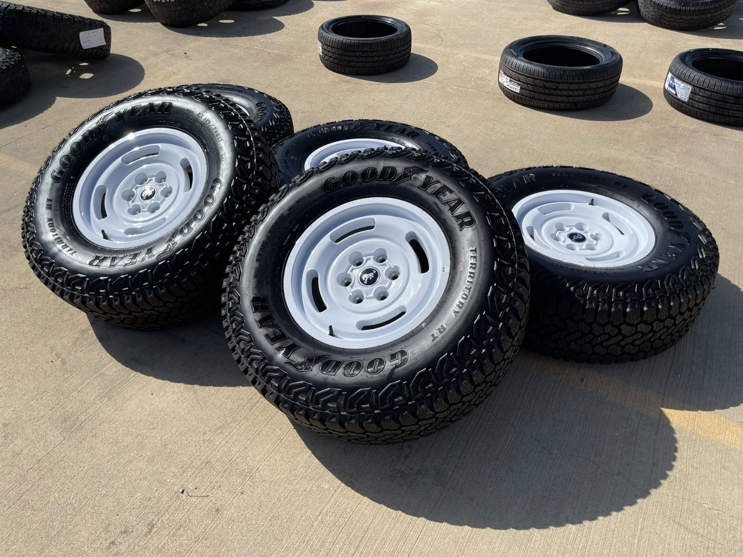 17" Ford Bronco HERITAGE Stroppe Edition 10463 OEM wheels rims white SET NEW 35"