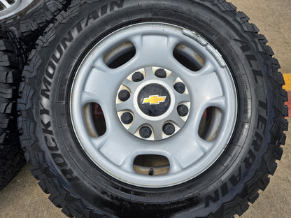17" Chevy Silverado GMC Sierra 2500 OEM 8095 wheels rims tires A/T GREAT TREAD!!