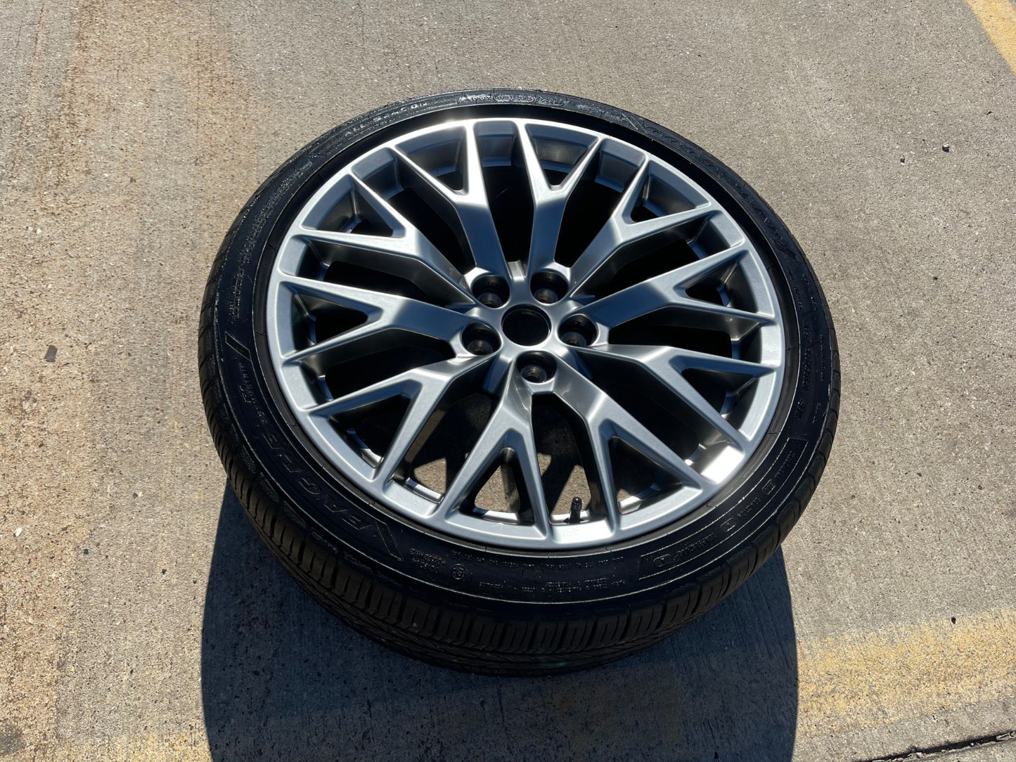 20" Ford Mustang GT OEM 10609 wheel rim tire 2020 2021 2022 2023 2024 2025