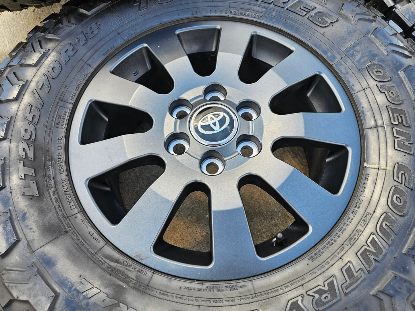 18" Toyota Land Cruiser OEM TRD wheels rims 95952 Tundra Sequoia TOYO R/T