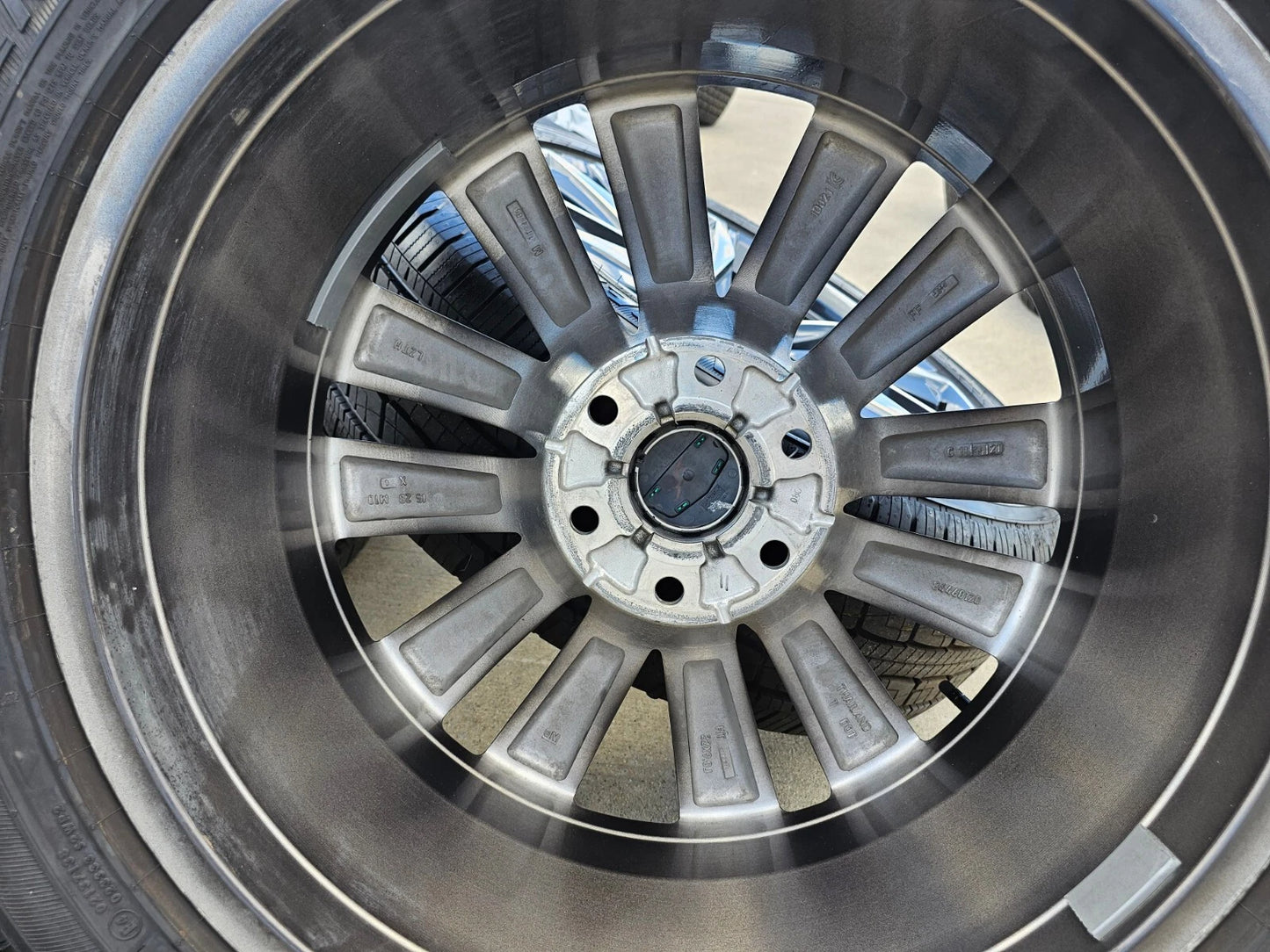22" Cadillac OEM wheels rims GMC Sierra Escalade 4869 tires 2023 2024 2025 NEW