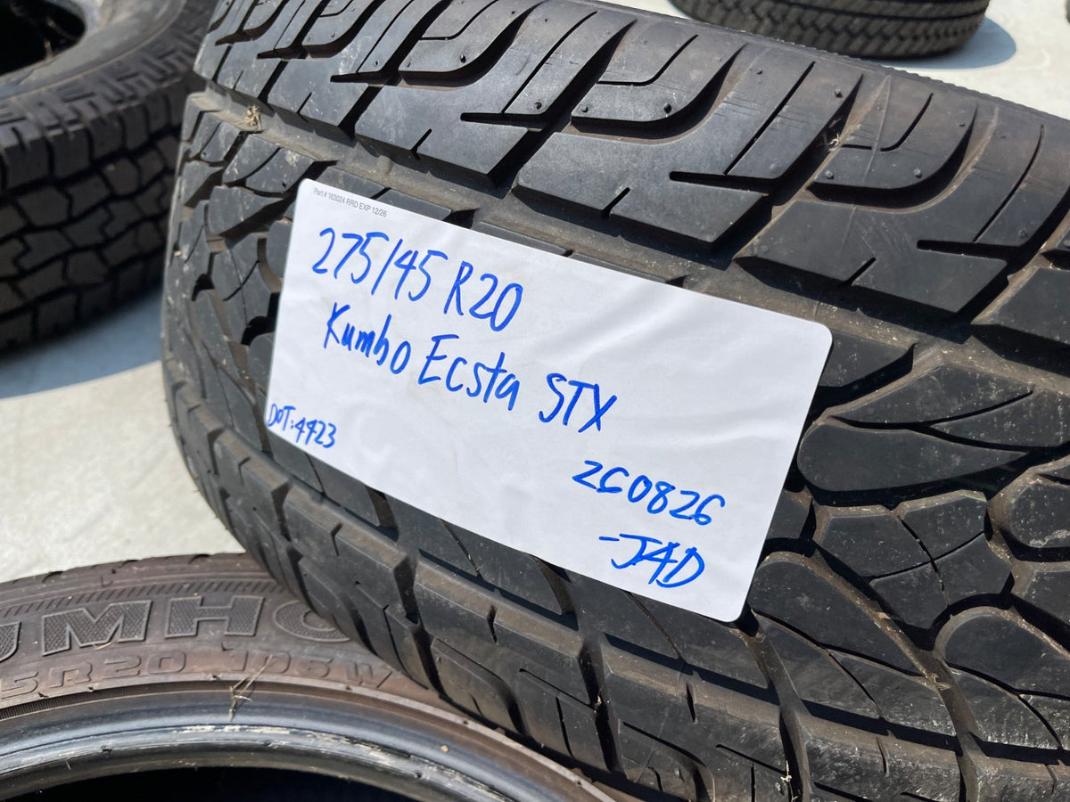 (1) 275/45/20 Kuhmo Ecsta STX tire 106W 275/45R20