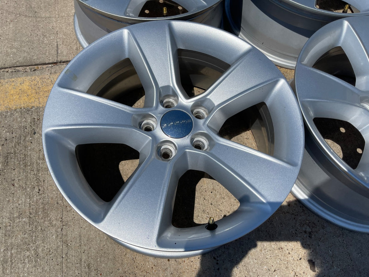17" Dodge Charger Challenger Chrysler 300 OEM 2405 wheels rims
