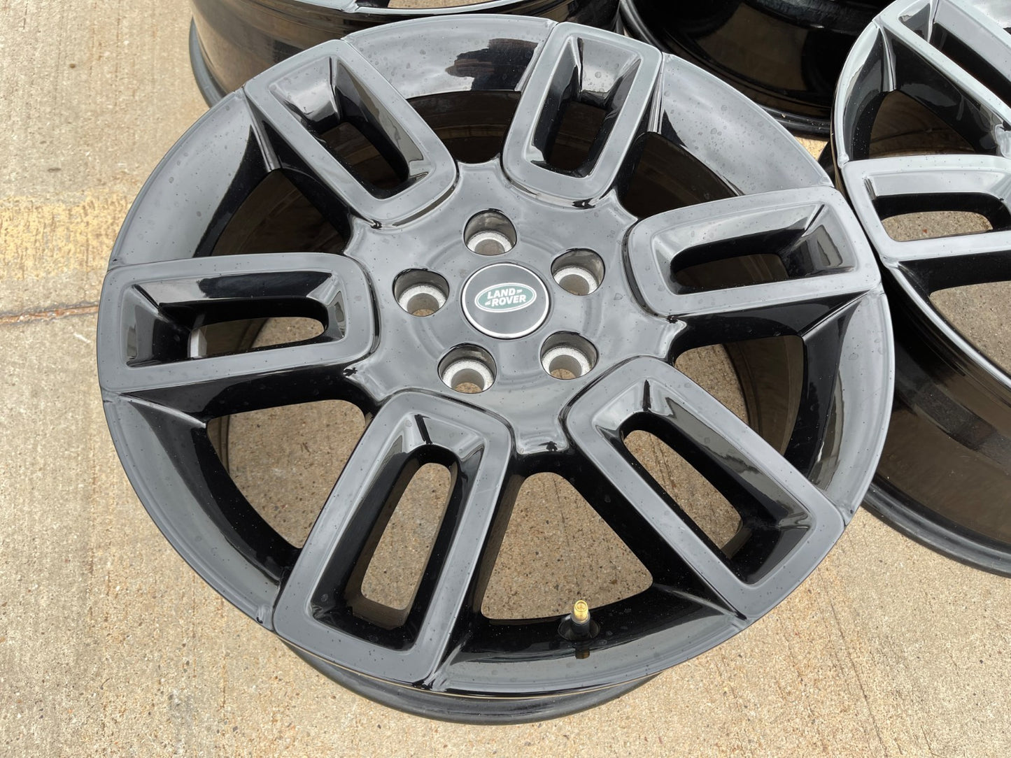 19" Land Rover DEFENDER Range Rover OEM 72350 wheels rims 2024 2025 2026 NEW