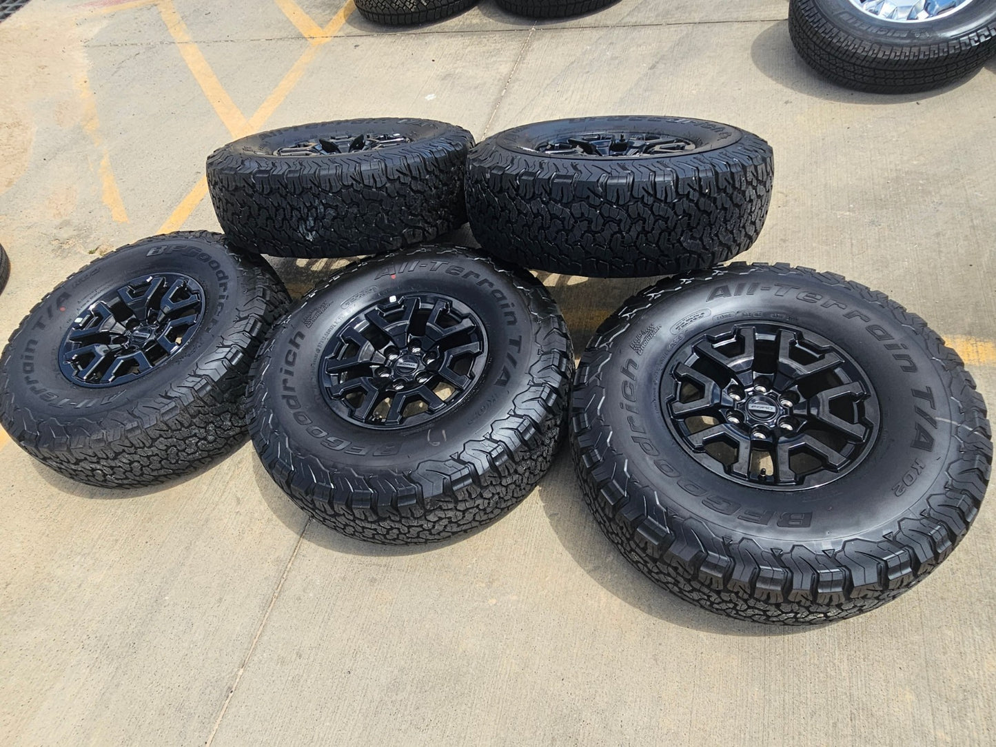 (5) 17" Ford F-150 Raptor Bronco OEM 10461 rims wheels SET BFG 2025 2026 BFG NEW