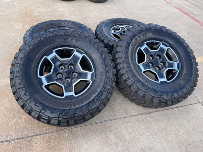 17" Jeep Wrangler RUBICON OEM wheel rim 9259 black single