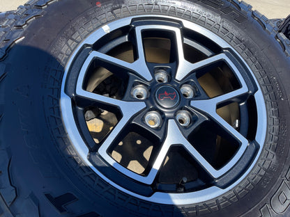 17" Jeep Wrangler Rubicon OEM 95730 9327 wheels rims Gladiator FALKEN AT 33" NEW