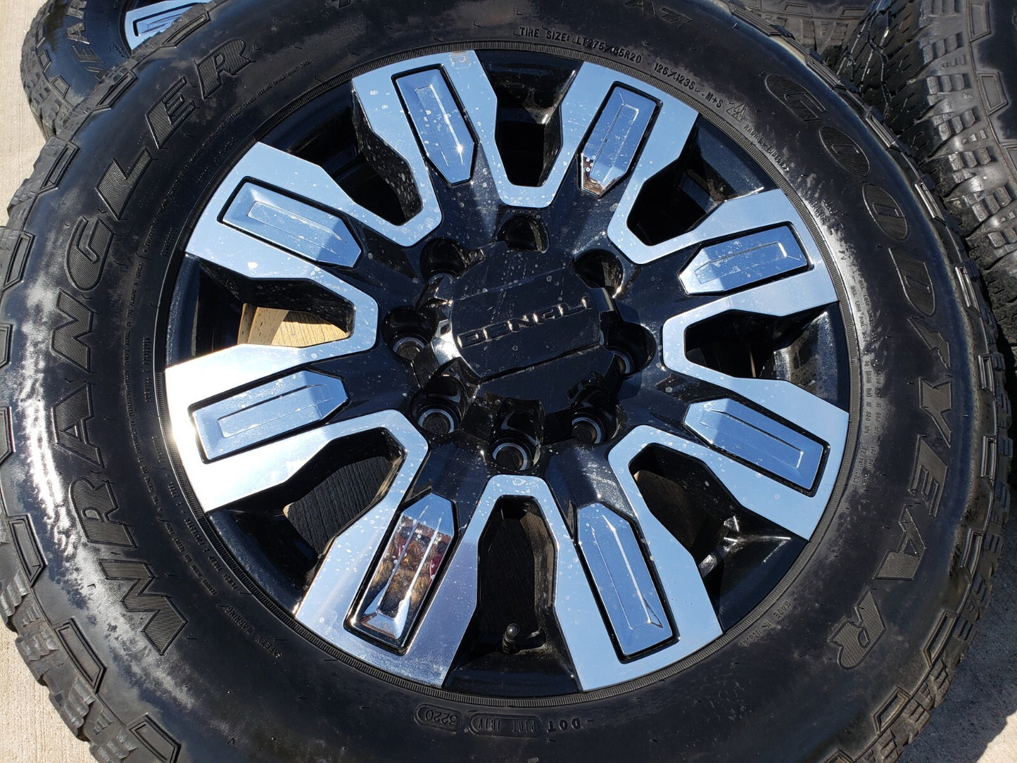 20" GMC Sierra DENALI ULTIMATE 2500 3500 OEM wheels rims 5958 14138 Chevy