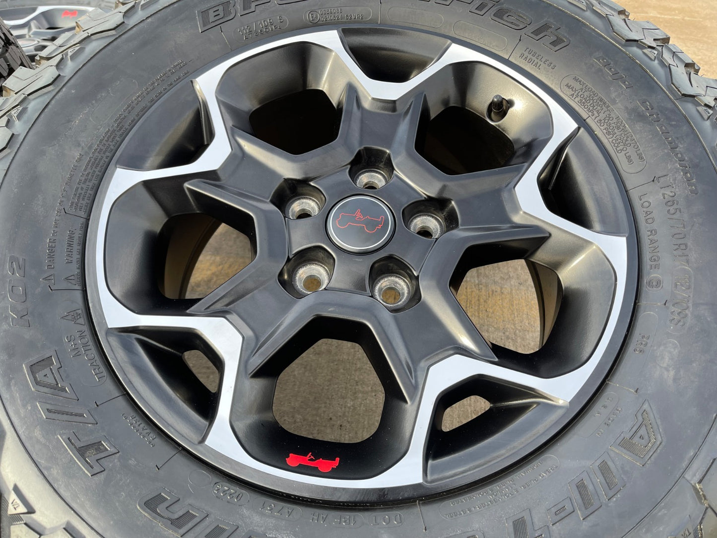 17" Jeep Wrangler Rubicon OEM wheels rims Gladiator 96832 9282 BFG KO2 A/T NEW