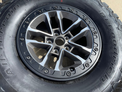 17" Jeep Wrangler 392 Gladiator Rubicon OEM 9329 BEADLOCK wheel rim BFG 35" NEW
