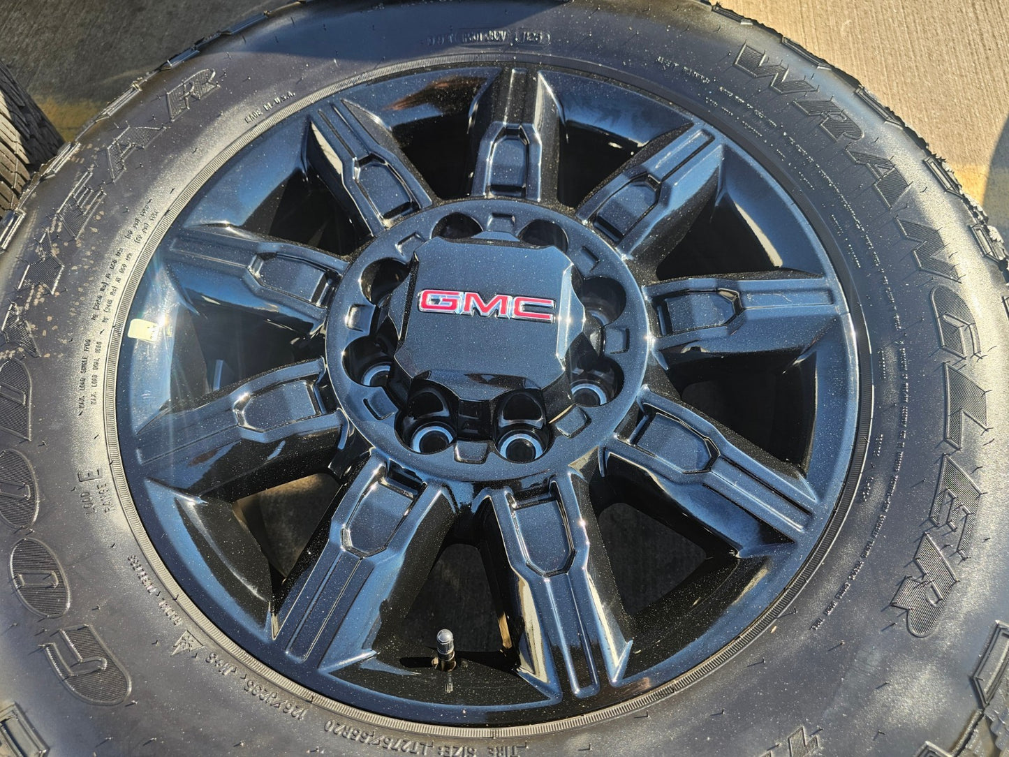 20" GMC Sierra DENALI 2500 3500 OEM 14137 5963 wheels rims Silverado 2026 NEW