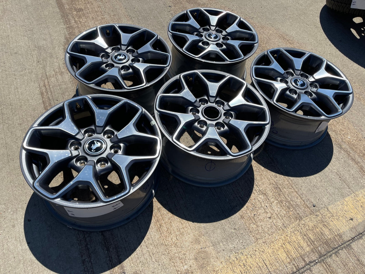 (5) 17" Ford Bronco OEM 95229 10387 wheels rims Ranger 2024 2025 2026 2027 NEW
