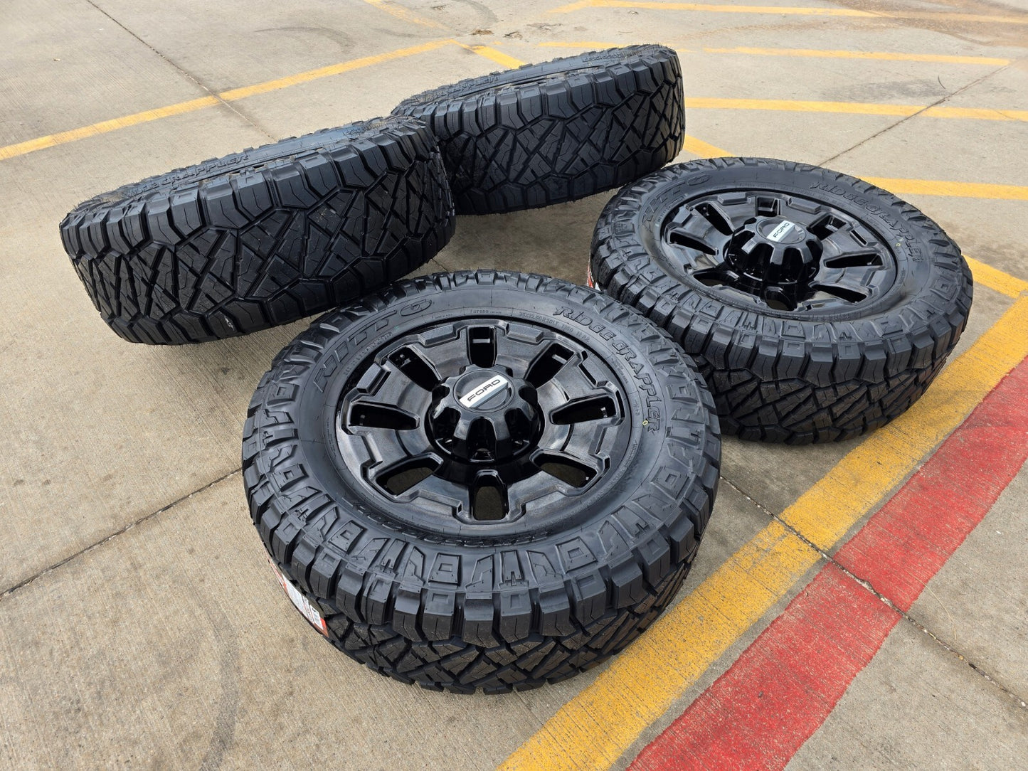 20" Ford F-250 F-350 OEM Limited Tremor 10487 wheels rims 2025 2026 NEW 35"