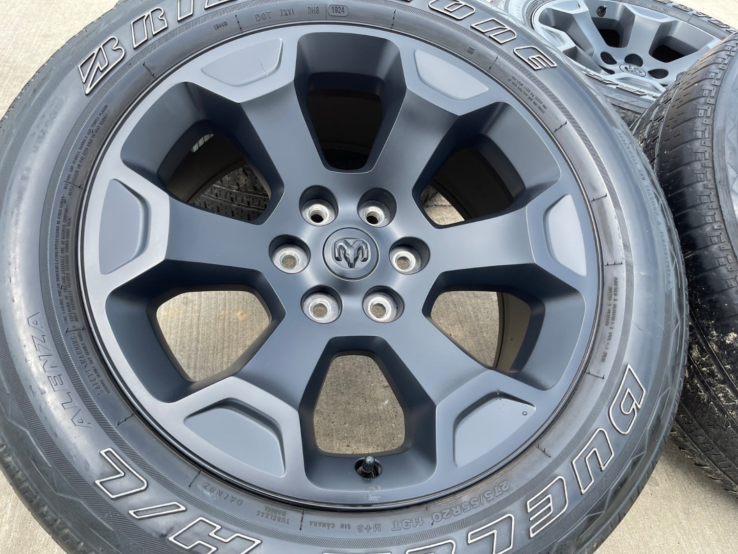20" Dodge Ram 1500 OEM Laramie Black 2680 wheels rims 2025 2026 2027 BRIDGESTONE