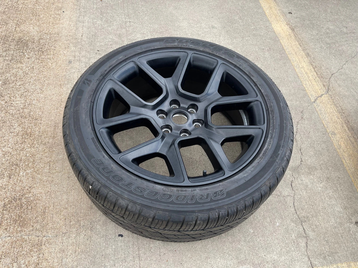 22" Dodge Ram 1500 OEM LIMITED Laramie wheel rim black 2725 2684 BRIDGESTONE