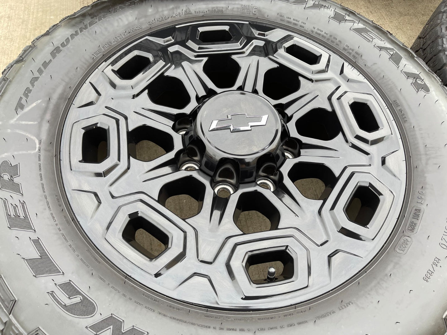 20" Chevy Silverado Trail Boss GMC AT4 2500 OEM 5946 wheels rims 2024 2025 2026