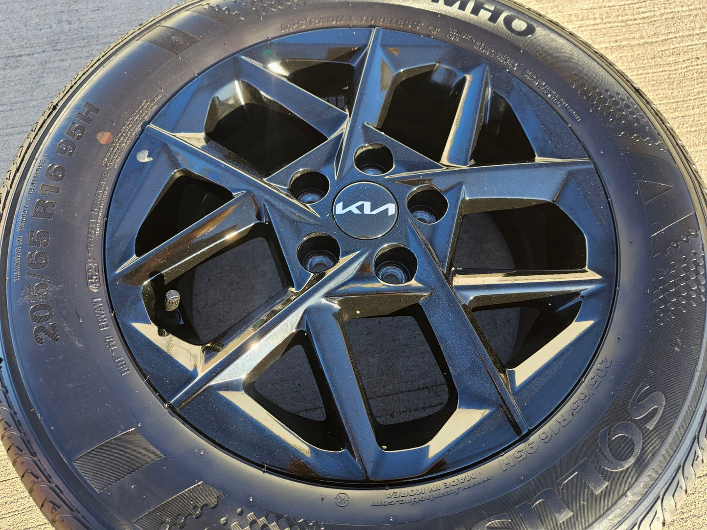 16" Kia K4 K5 OEM wheel rim tire Stinger Forte Optima 2023 2024 2025 2026 NEW