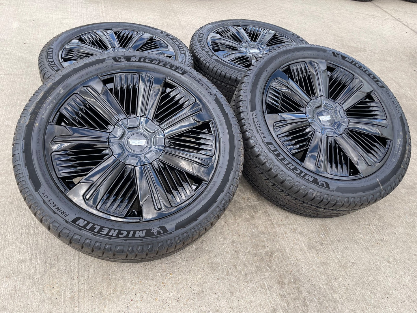 24" Cadillac Escalade IQ DEEP SPACE EV OEM wheels rims Hummer 2500 2026 2027 NEW