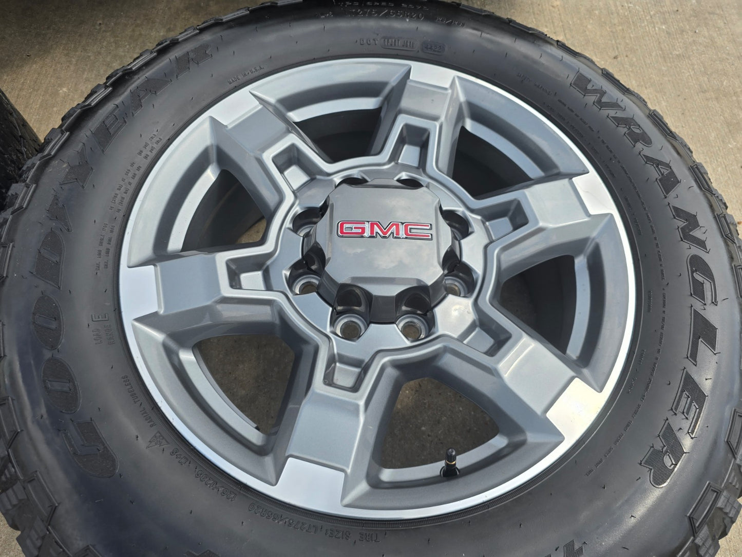 20" GMC Sierra AT4X 2500 3500 OEM wheels rims 94038 Chevy Silverado tires A/T