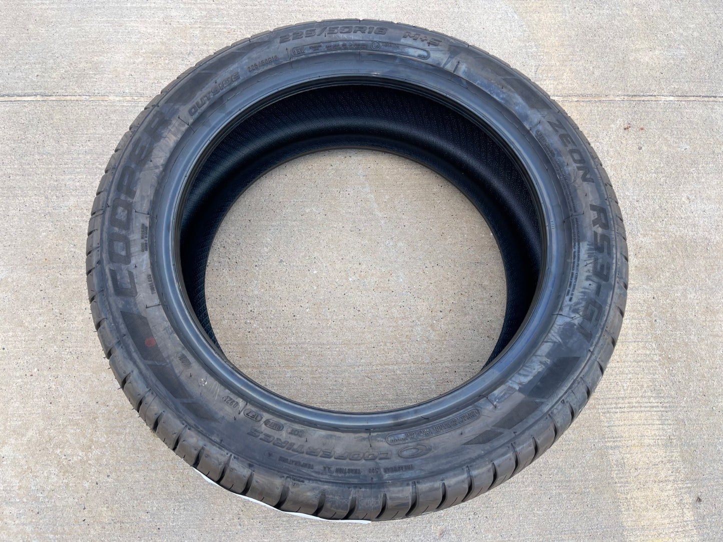 225/50/18 Cooper Zeon RS3-G1 tire 225/50R18 95W M+S NEW