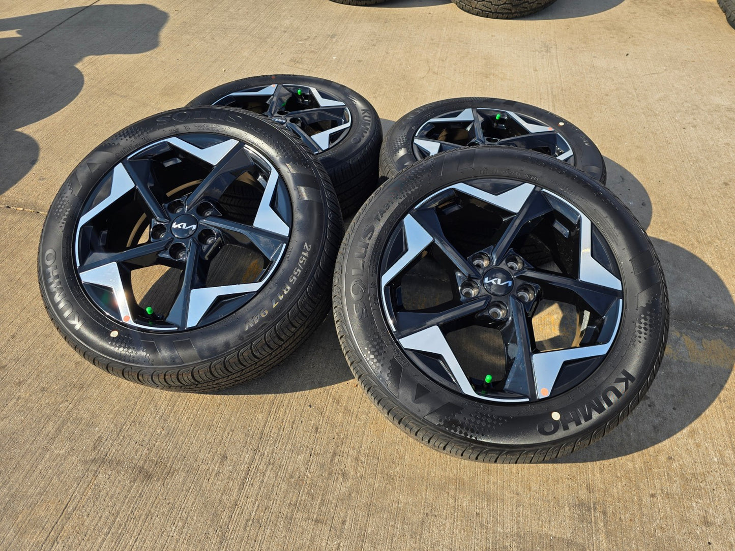 17" Kia Seltos K4 K5 Optima OEM wheels rims 71072 Sorento Sportage Carnival NEW