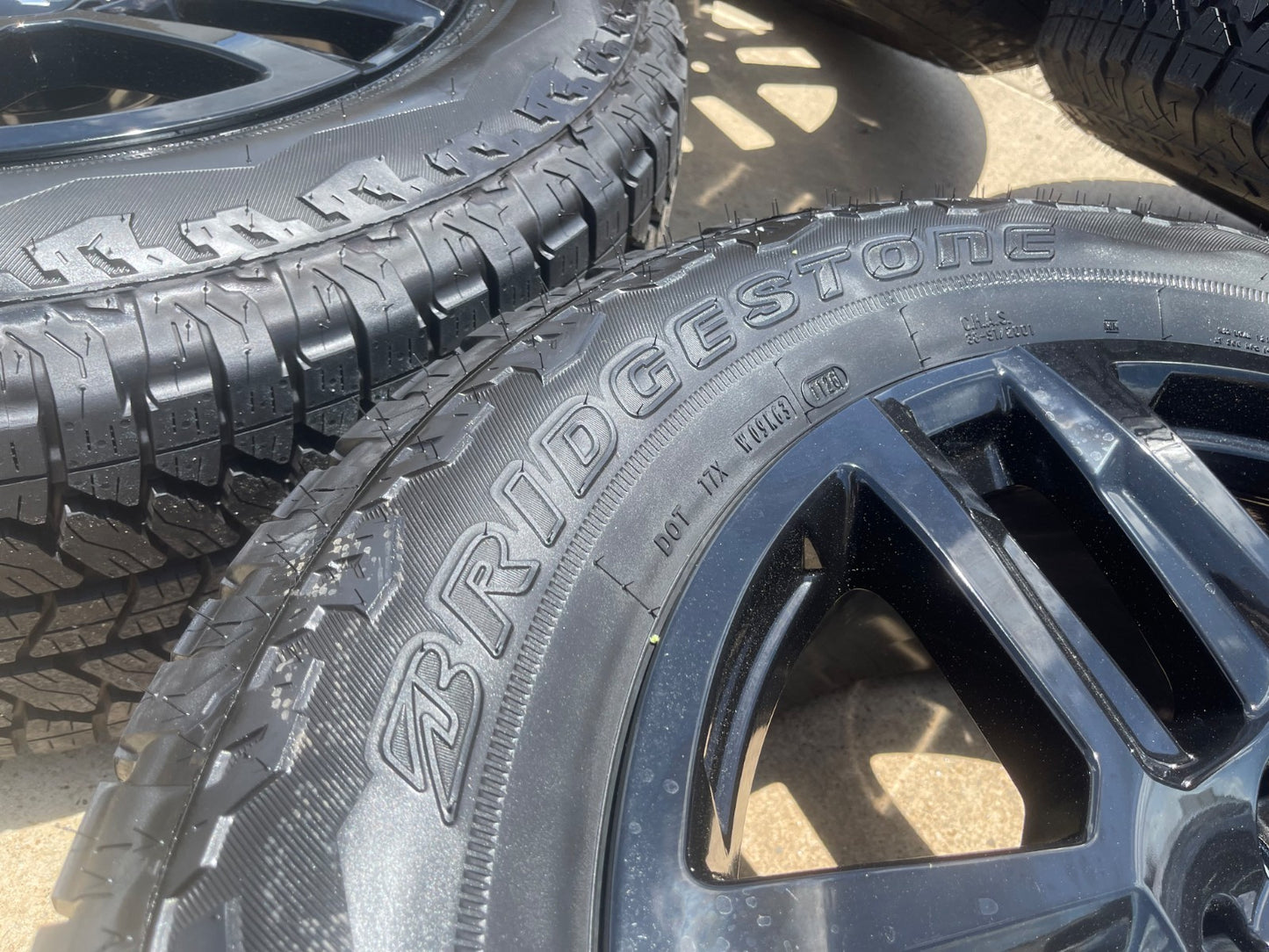 20" Chevy Silverado Tahoe Suburban ZR2 OEM SET wheels rims # 5913 1999-2027 NEW
